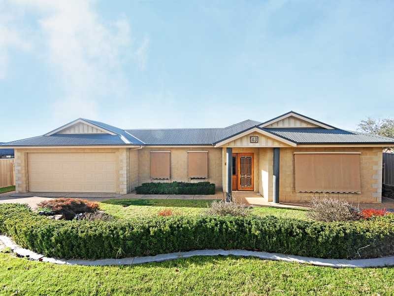 43 Tamar Drive, Tatton NSW 2650