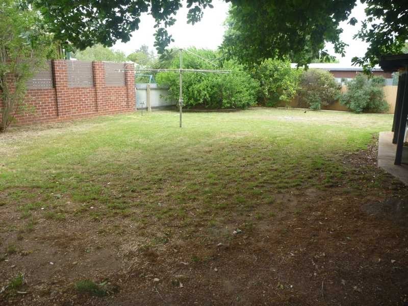 10 Turner Street, Turvey Park NSW 2650