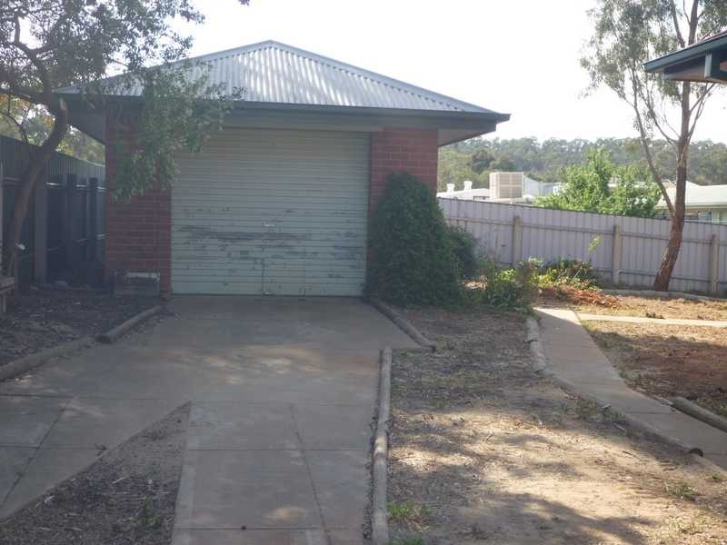 99 Macleay Street, Turvey Park NSW 2650