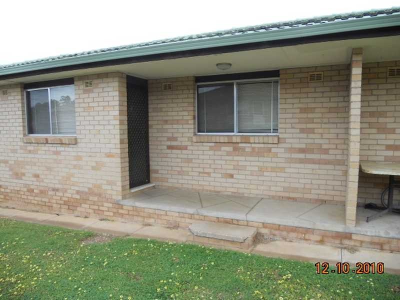 4/15 Edney Street, Kooringal NSW 2650