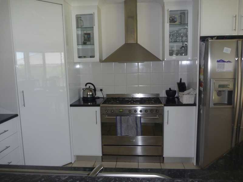 10 Cowan Place, Lloyd NSW 2650