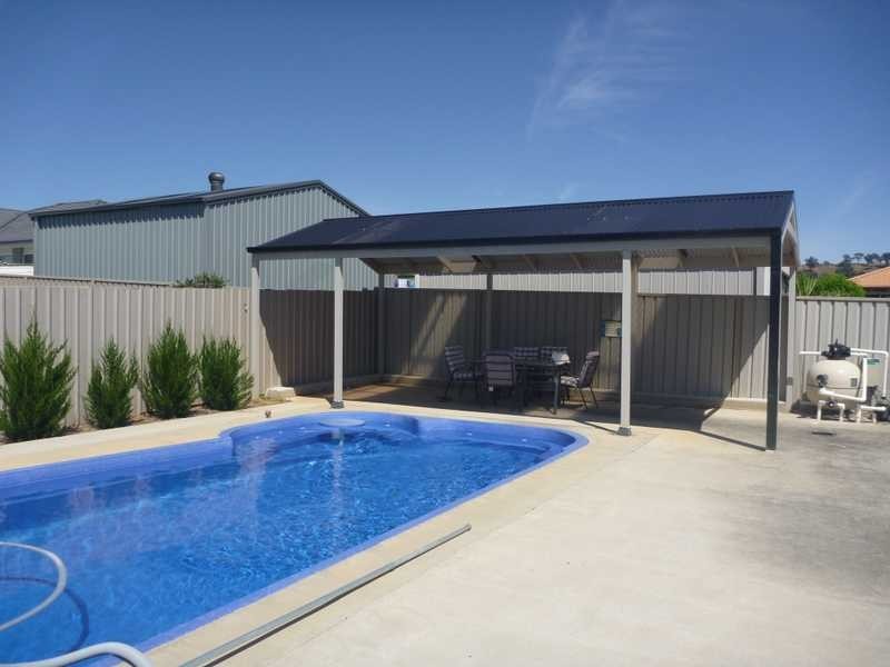 10 Cowan Place, Lloyd NSW 2650