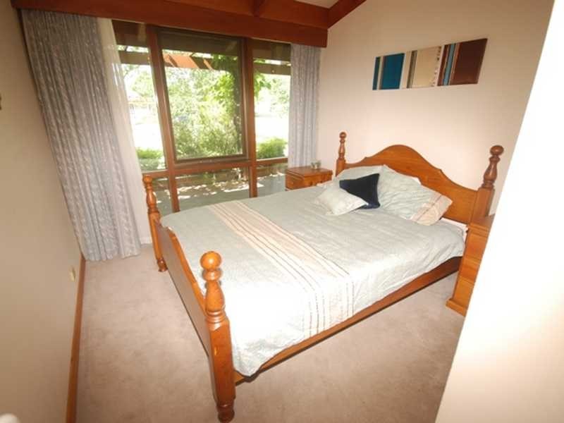 53 Dalkeith Ave, Lake Albert NSW 2650