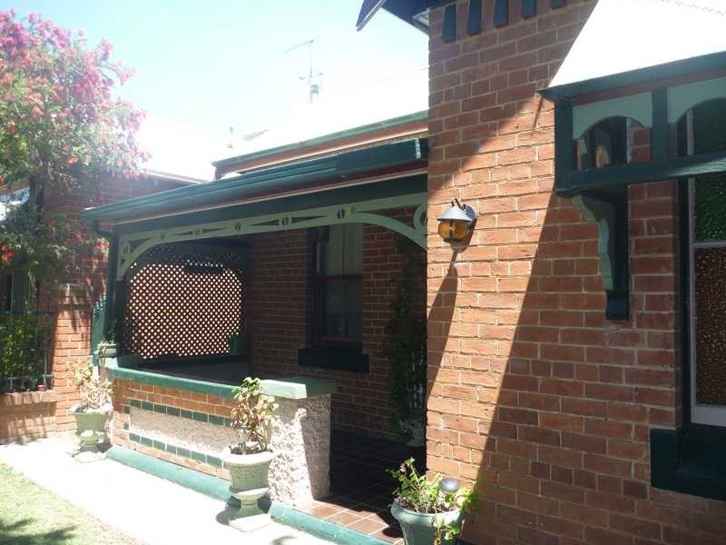 20 McKinnon Street, Wagga Wagga NSW 2650