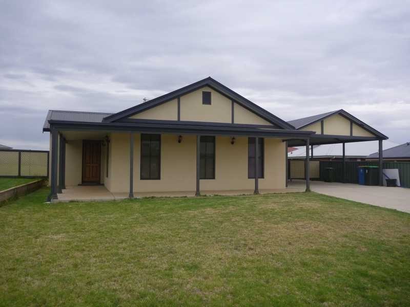 58 Boree Ave, Forest Hill NSW 2651