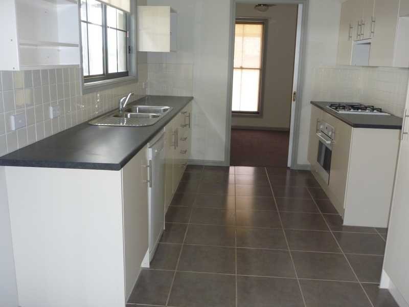 58 Boree Ave, Forest Hill NSW 2651