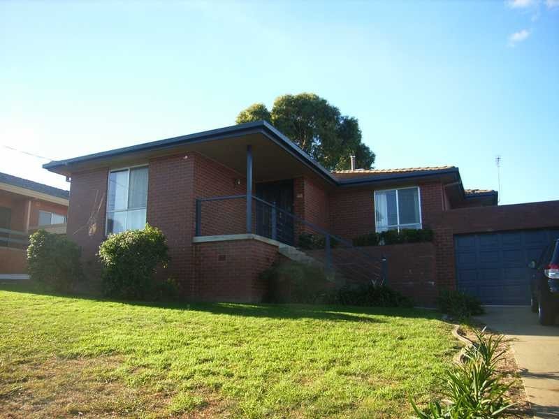 73 Redhill Road, Kooringal NSW 2650