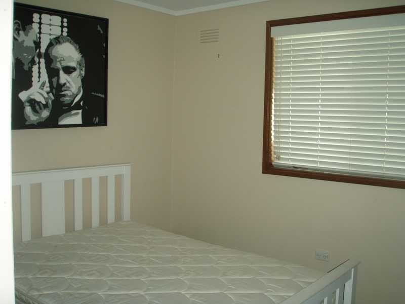 3 Falcon Place, Kooringal NSW 2650