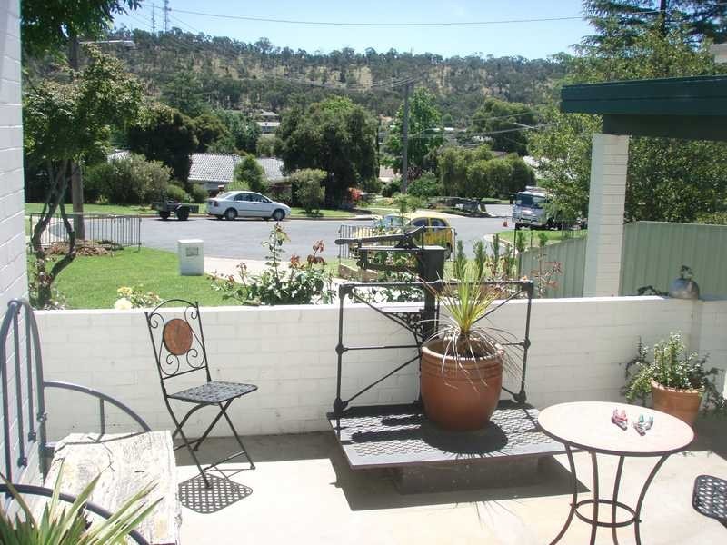 3 Falcon Place, Kooringal NSW 2650