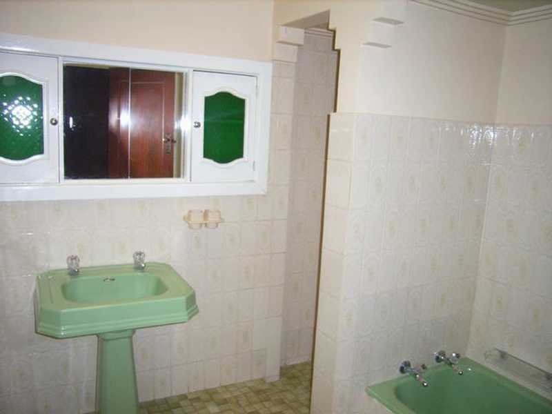 38 Railway Street, Kooringal NSW 2650