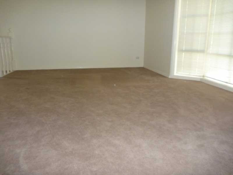 19 Brooklyn Drive, Bourkelands NSW 2650