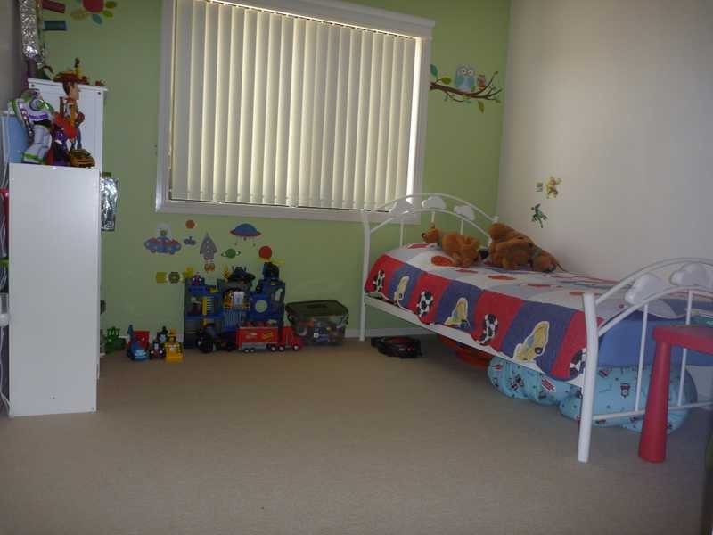 74 Paldi Cresent, Glenfield Park NSW 2650