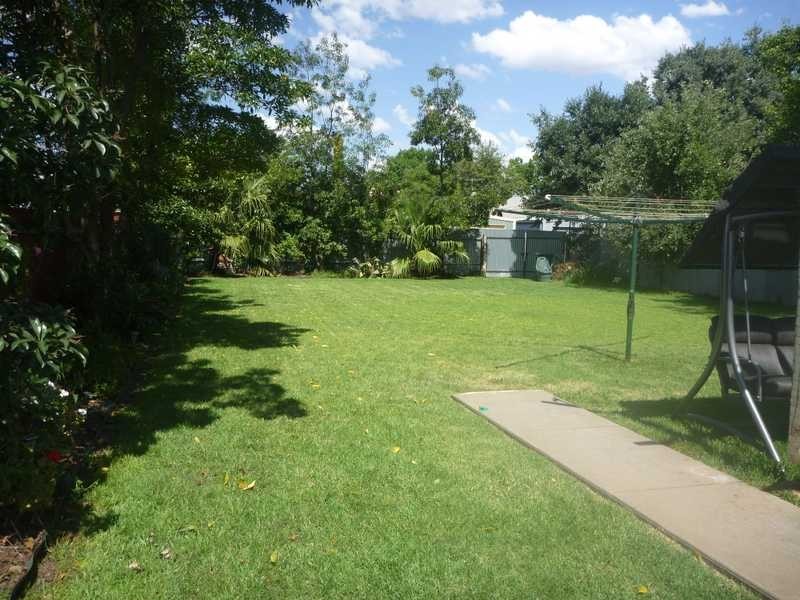 25 Oates Avenue, Wagga Wagga NSW 2650