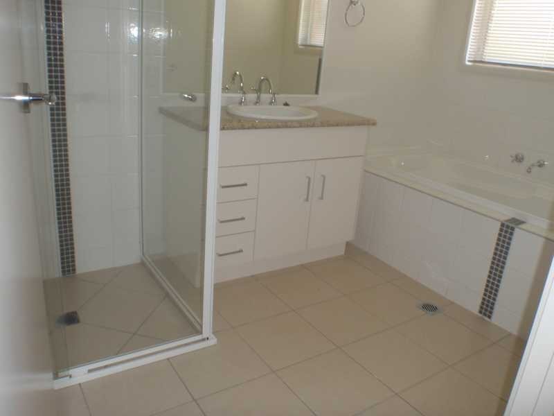 30 Brindabella Drive, Tatton NSW 2650