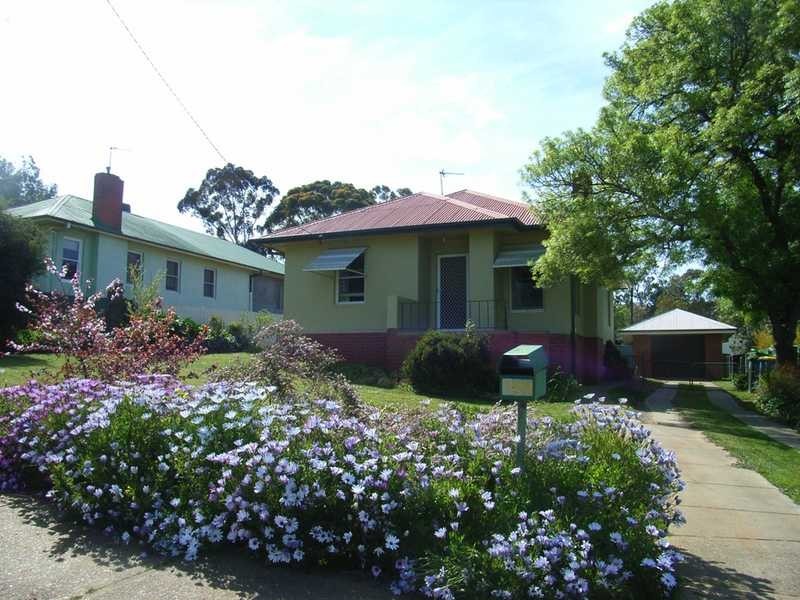 109 Macleay Street, Wagga Wagga NSW 2650