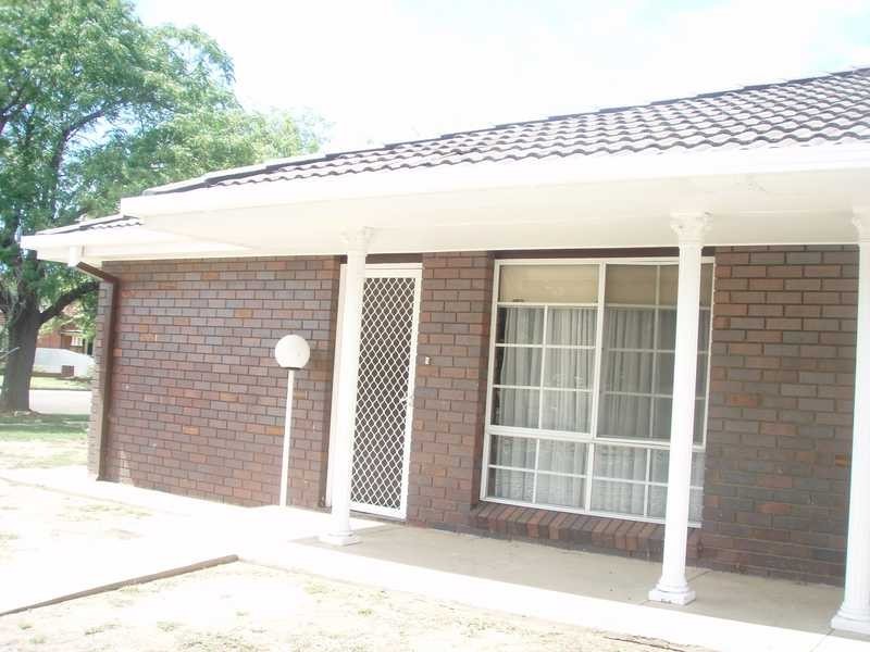1/36 Oates, Wagga Wagga NSW 2650