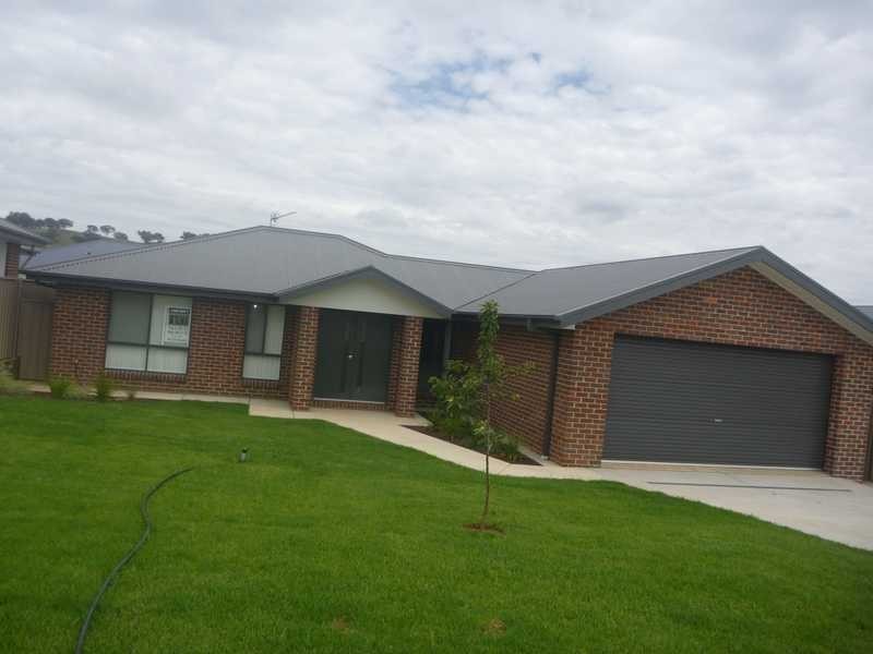 2/24 Hudson Place, Wagga Wagga NSW 2650