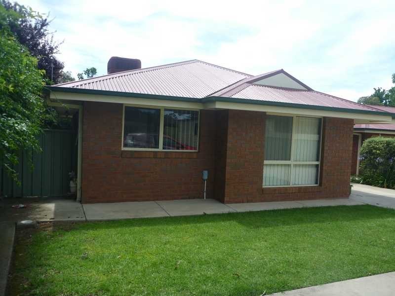 2/29 The Boulevarde, Kooringal NSW 2650