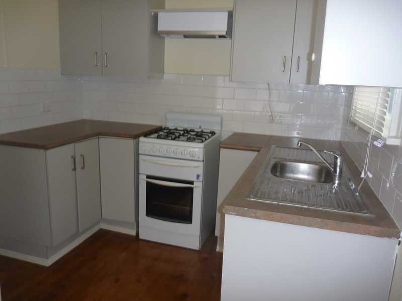 8 Madang Street, Ashmont NSW 2650