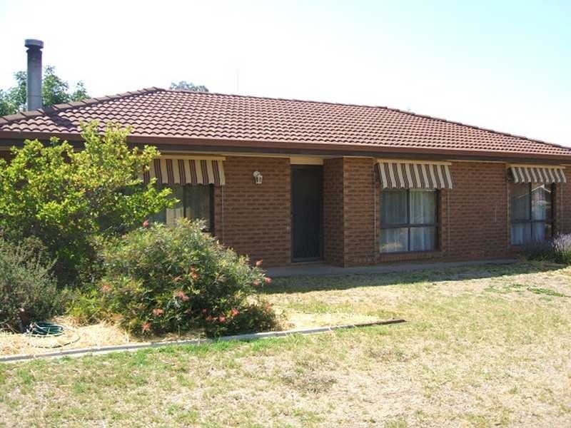 40 Pugsley Street, Estella NSW 2650