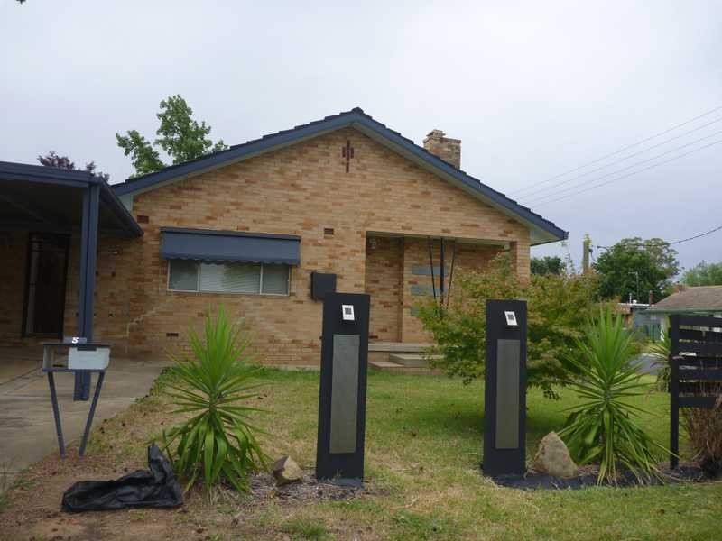 5 Cook Street, Kooringal NSW 2650