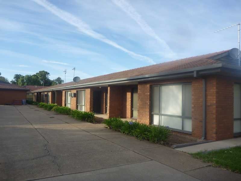 2/76 Travers Street, Wagga Wagga NSW 2650