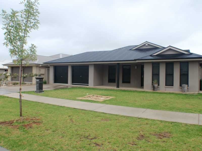 94 Mima Street, Glenfield Park NSW 2650