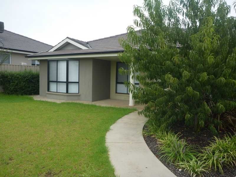 2/61 Mima Street, Wagga Wagga NSW 2650