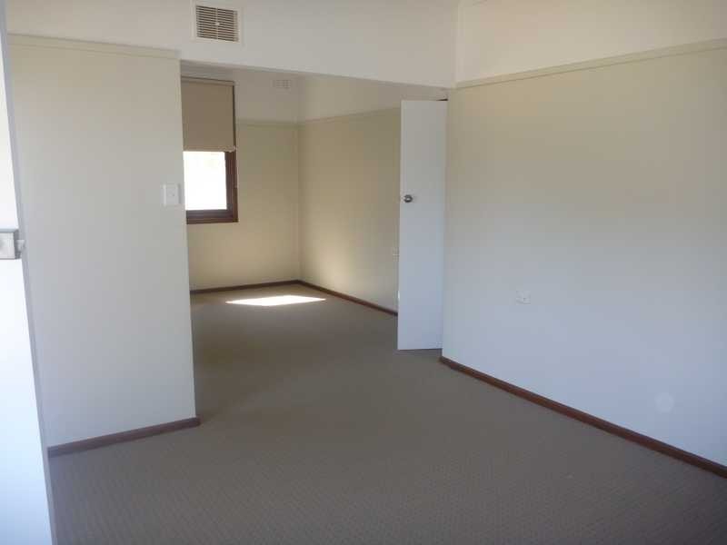 27 Callaghan Street, Ashmont NSW 2650