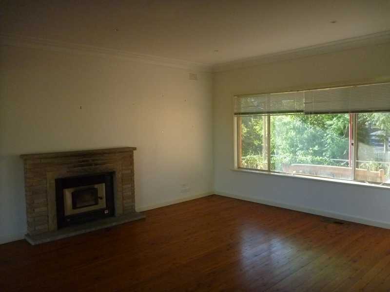 110 Simkin Crescent, Kooringal NSW 2650