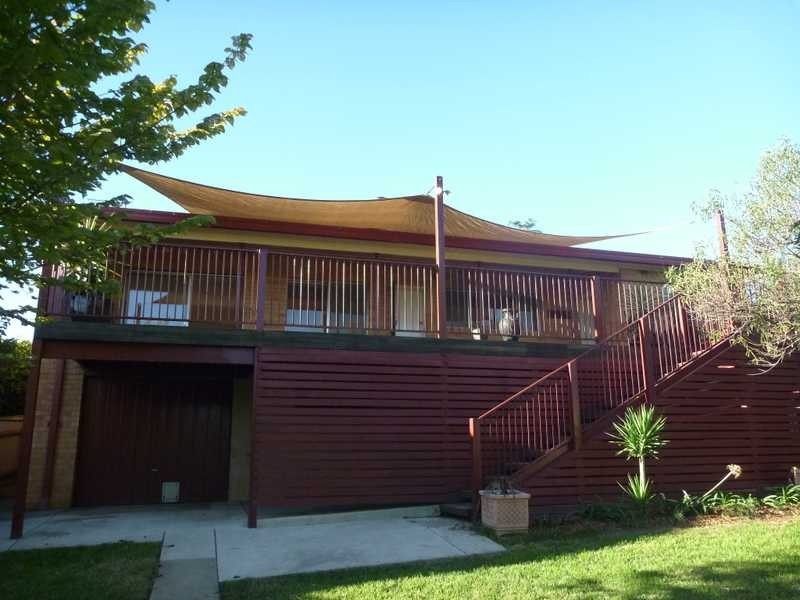 110 Simkin Crescent, Kooringal NSW 2650