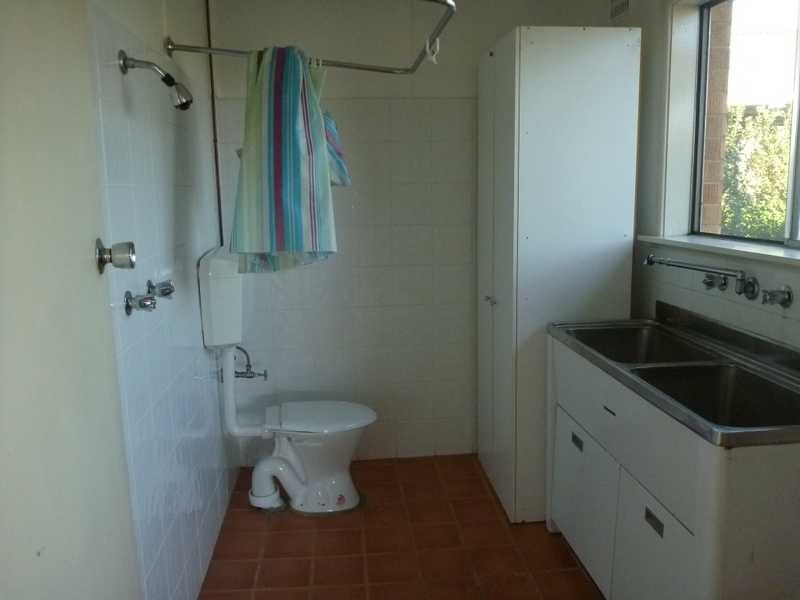 110 Simkin Crescent, Kooringal NSW 2650