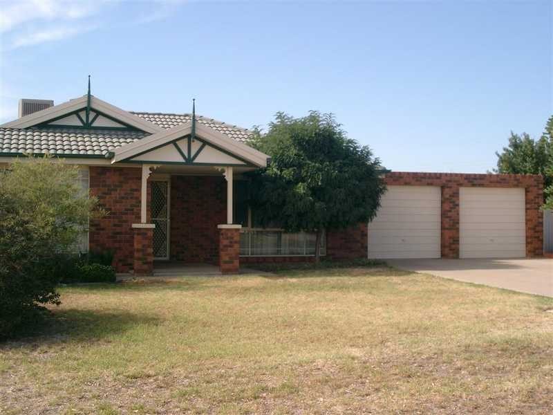 40 Kaldari Crescent, Glenfield Park NSW 2650