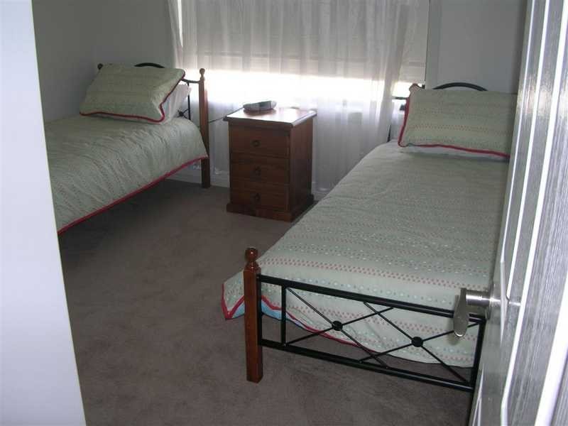 2/26 Dove Street, Mount Austin NSW 2650
