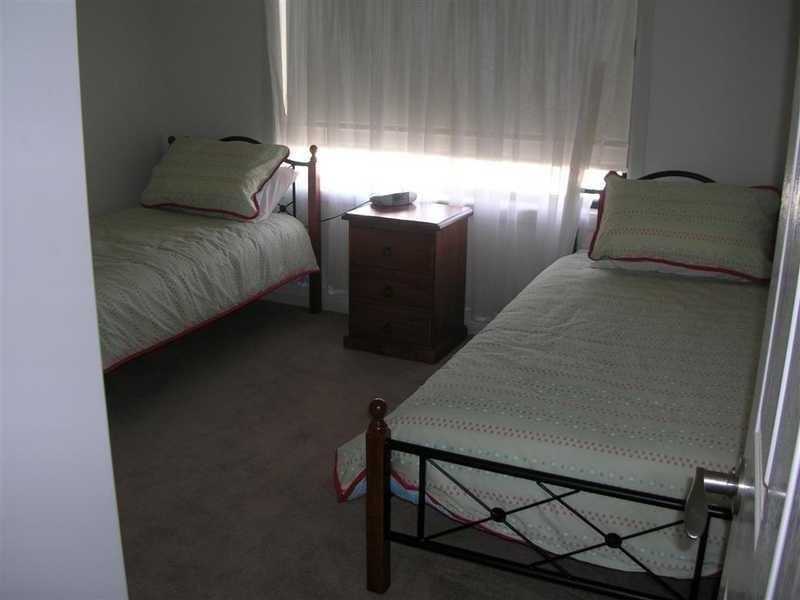2/26 Dove Street, Mount Austin NSW 2650