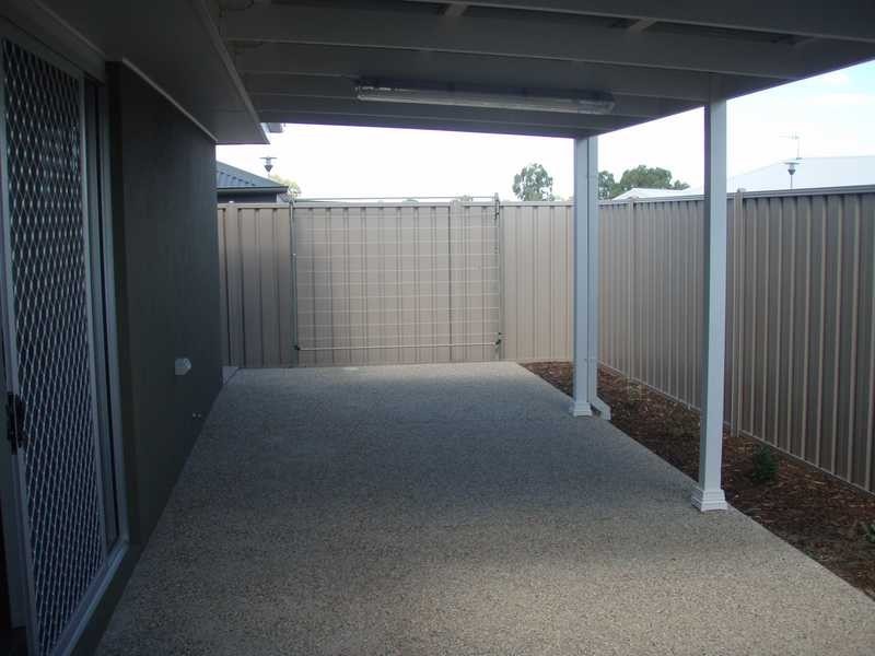 9/3 Bogong Cres, Tatton NSW 2650