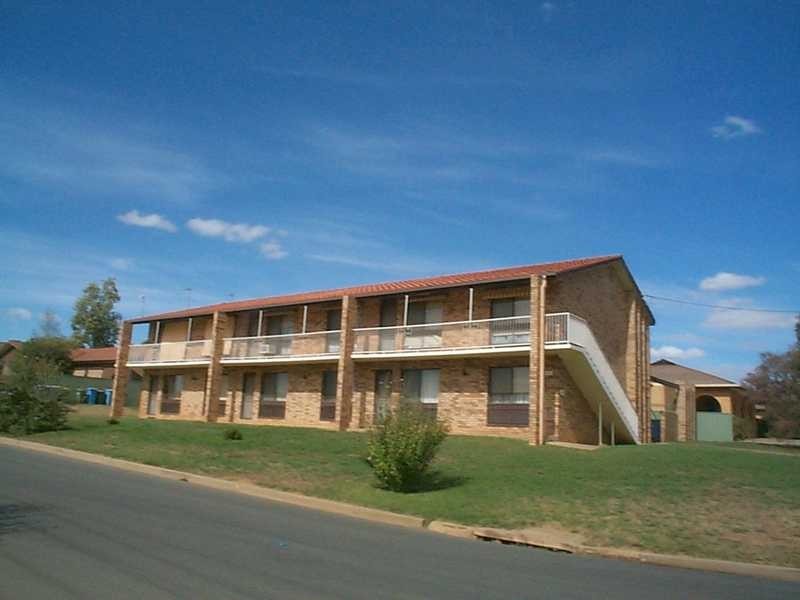 6/21 Nordlingen Drive, Tolland NSW 2650