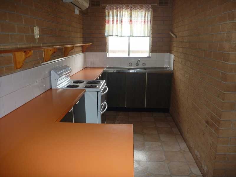 6/21 Nordlingen Drive, Tolland NSW 2650