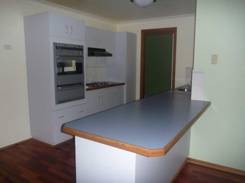 4 Doman Street, Estella NSW 2650