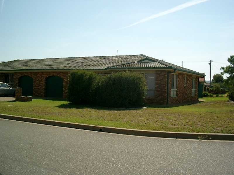 2/78 Undurra Drive, Glenfield Park NSW 2650