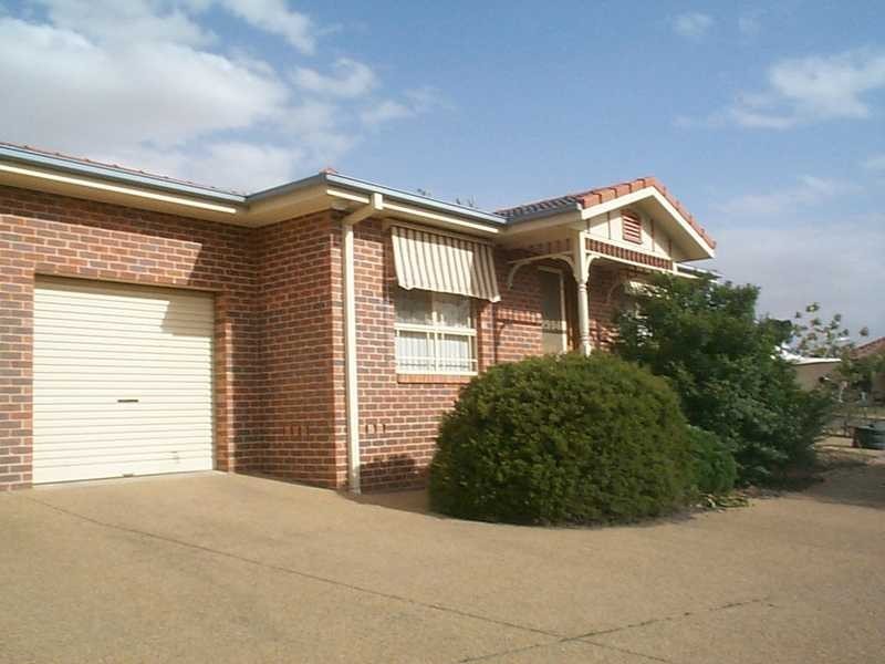 3/1 Randall Street, Kooringal NSW 2650