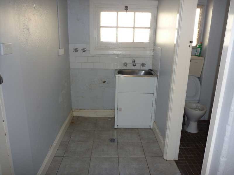 76 Johnston Street, Wagga Wagga NSW 2650