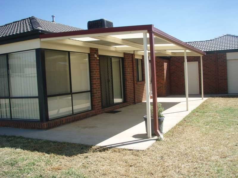 64 Yentoo Drive, Glenfield Park NSW 2650