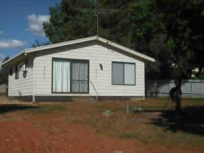 23 Mimosa Street, Coolamon NSW 2701