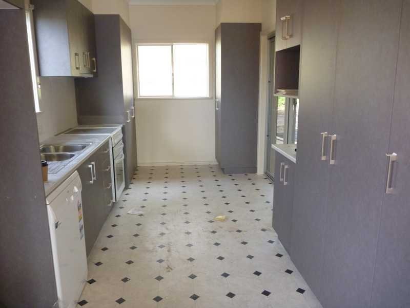 76 Warrawong Street, Kooringal NSW 2650