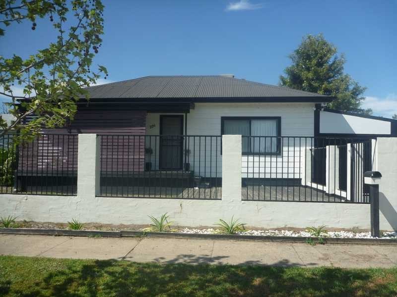 226 Gurwood Street, Wagga Wagga NSW 2650