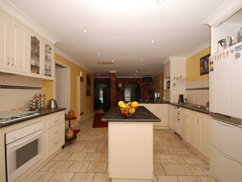 23 Gregory Street, Lake Albert NSW 2650