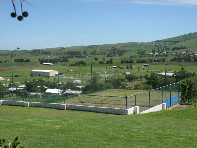 38 Pine Street, Killarney QLD 4373