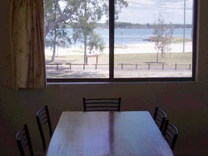Unit 5/139 Welsby Parade, Bongaree QLD 4507
