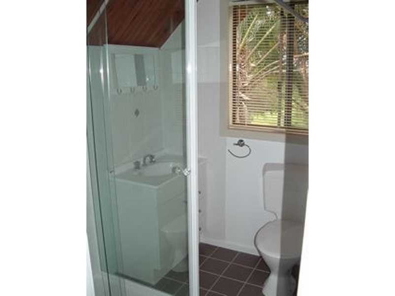 104 Bishop Road, Beachmere QLD 4510